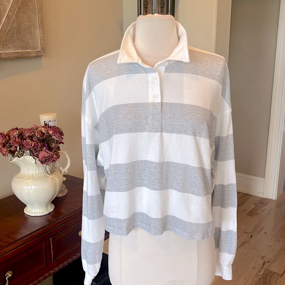 SO Rugby Shirt Gray White Striped Knit